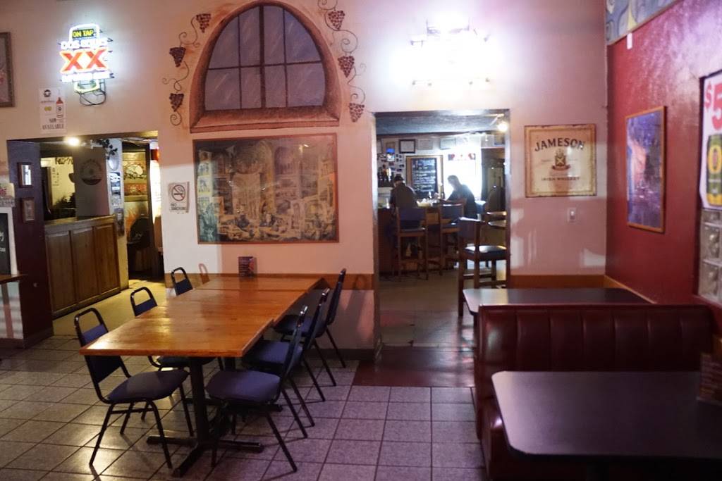 Carraros & Joes Place | restaurant | 108 Vassar Dr SE, Albuquerque, NM 87106, USA | 5052682300 OR +1 505-268-2300