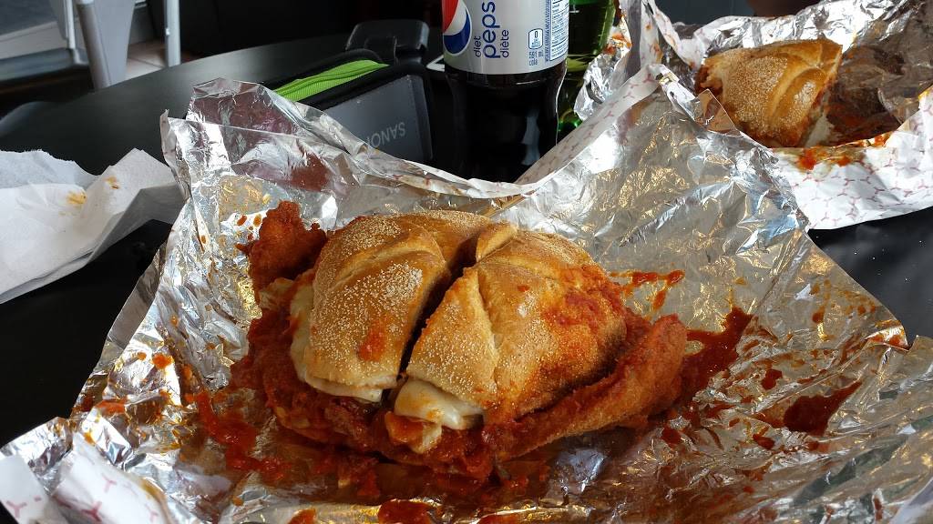 California Sandwiches | restaurant | 5950 Dixie Rd, Mississauga, ON L4W 1E9, Canada | 9055643440 OR +1 905-564-3440