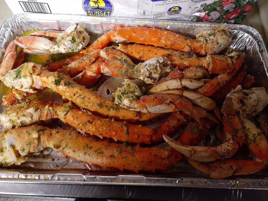 Le truck...tha truck | restaurant | 818 W Allegheny Ave, Philadelphia, PA 19133, USA | 2152284692 OR +1 215-228-4692