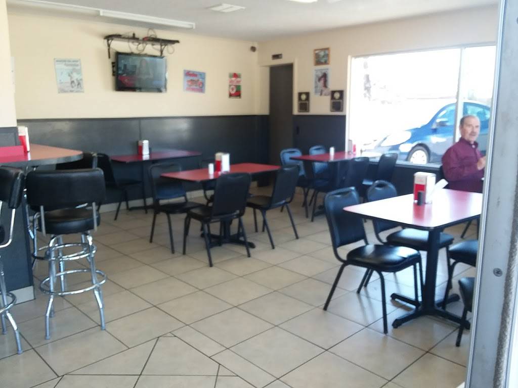 Burger Hut | restaurant | 440 TN-91, Elizabethton, TN 37643, USA | 4235434561 OR +1 423-543-4561