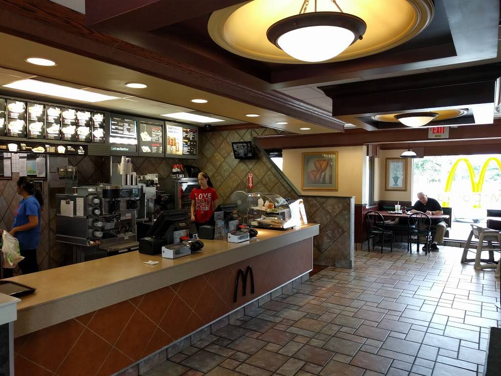 McDonalds | cafe | 9254 Westport Rd, Louisville, KY 40241, USA | 5024262692 OR +1 502-426-2692