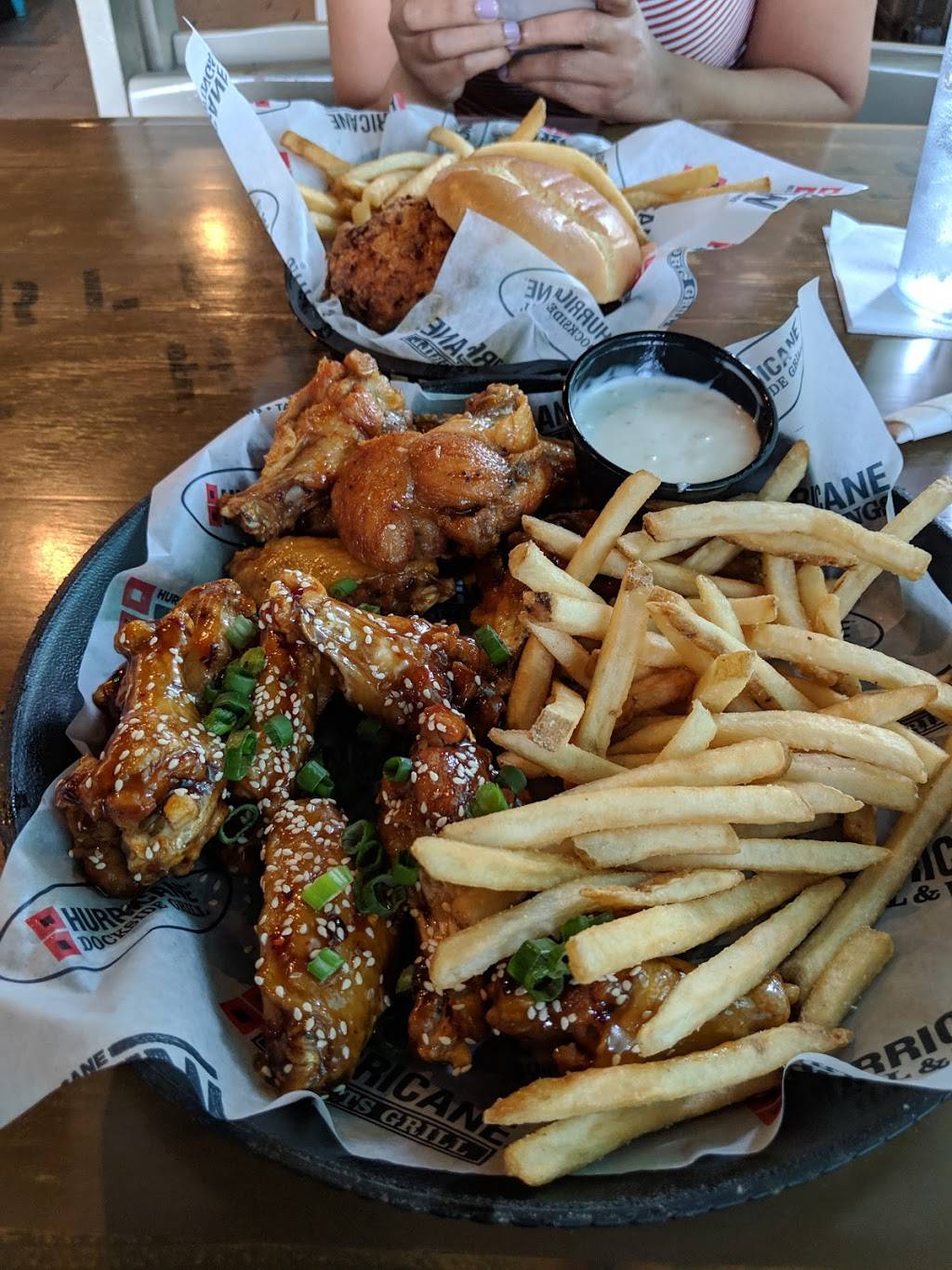 Hurricane Grill & Wings | meal takeaway | 13520 S Apopka Vineland Rd, Orlando, FL 32821, USA | 4079389090 OR +1 407-938-9090
