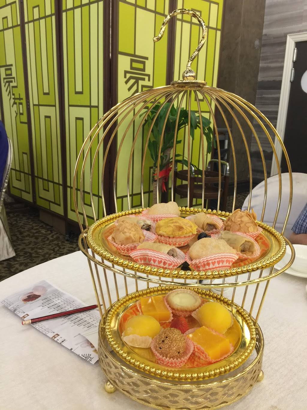 Ho Yuen | restaurant | 10 Vogell Rd, Richmond Hill, ON L4B 3K7, Canada | 9052371588 OR +1 905-237-1588