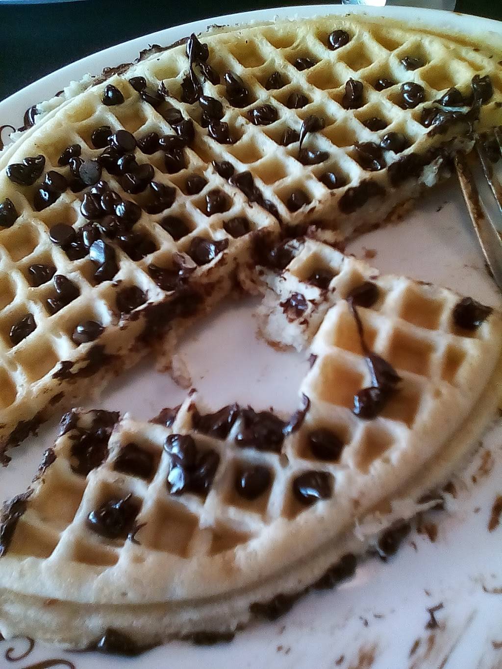 Waffle House | meal takeaway | 750 S Main St, Lumberton, TX 77657, USA | 4097553828 OR +1 409-755-3828