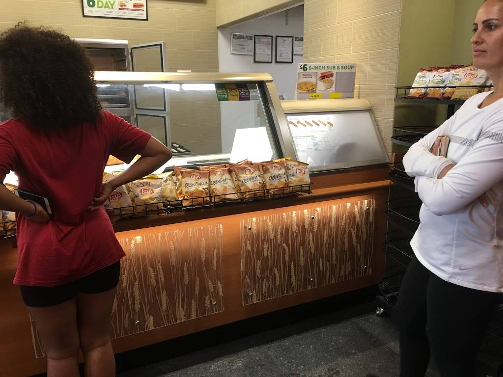 Subway Restaurants | restaurant | 24230 Kuykendahl Road Suite 320 Spring Marketpalce, Tomball, TX 77389, USA | 8326982071 OR +1 832-698-2071