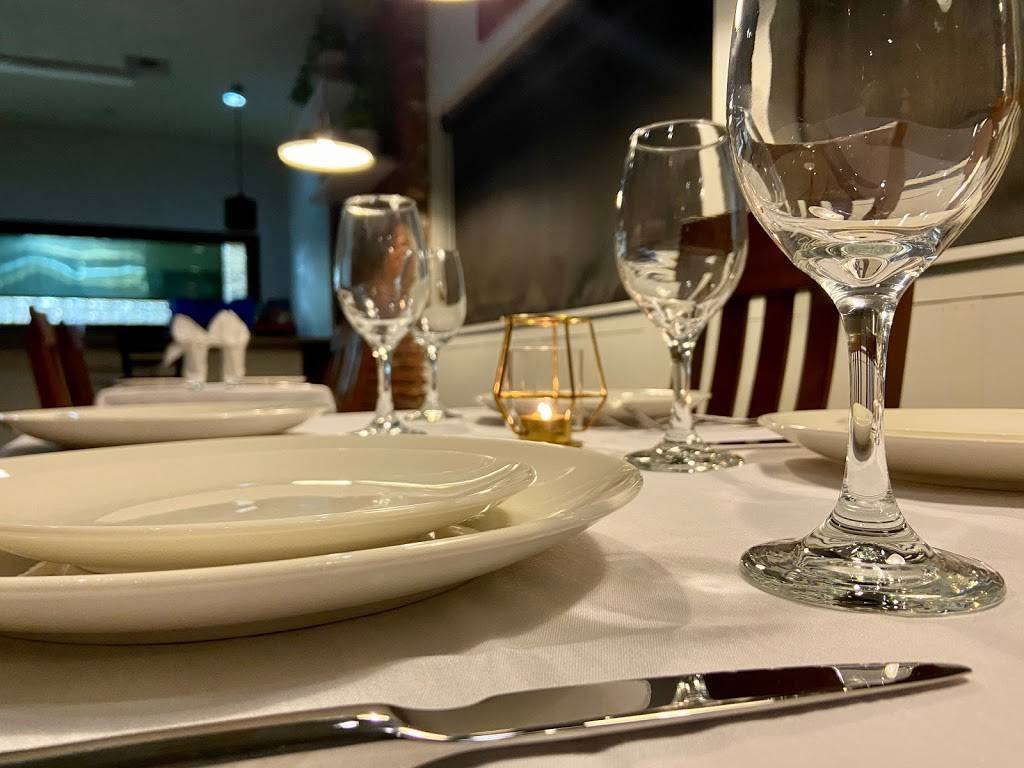 Ambrosia | restaurant | 840 Petaluma Blvd N, Petaluma, CA 94952, USA | 7072385105 OR +1 707-238-5105