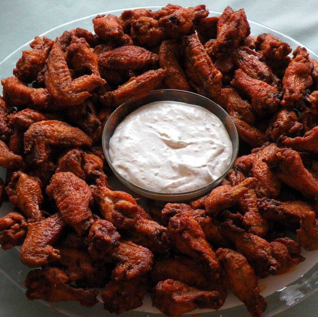 Chicago TailGators | restaurant | 3760 Dempster Street, Skokie, IL 60076, USA | 2245347787 OR +1 224-534-7787