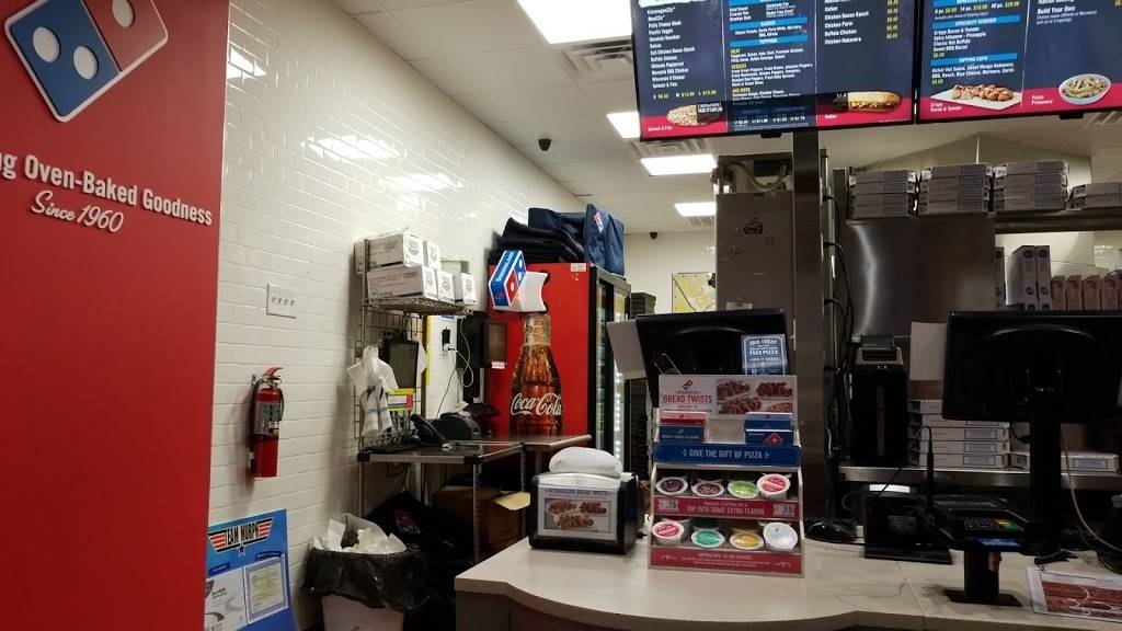 Dominos Pizza | meal delivery | 2921 Pat Booker Rd, Universal City, TX 78148, USA | 2106584703 OR +1 210-658-4703