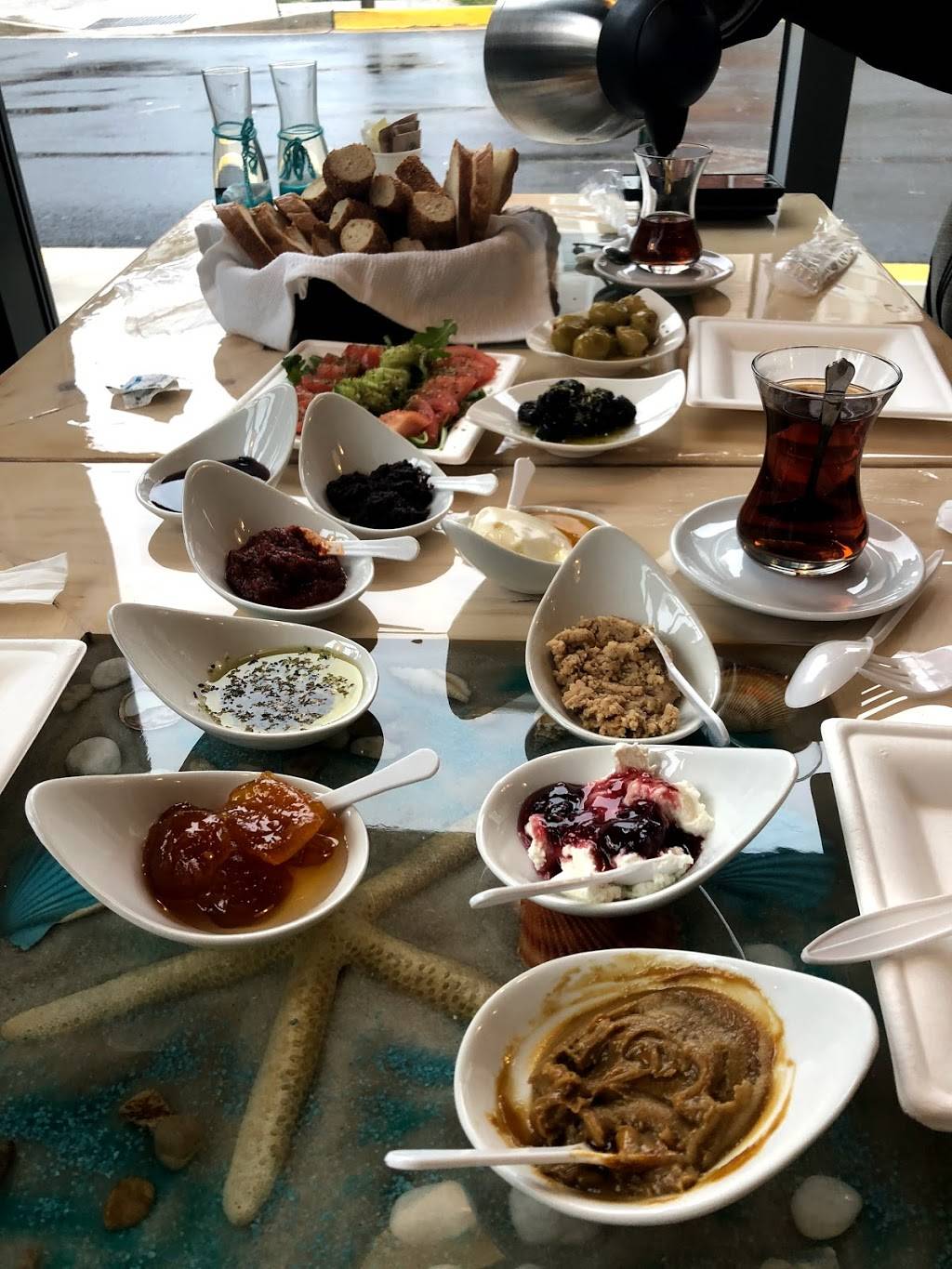 Mediterrafish Restaurant & Seafood Market | restaurant | 2727a Merrilee Dr, Fairfax, VA 22031, USA | 7034629644 OR +1 703-462-9644