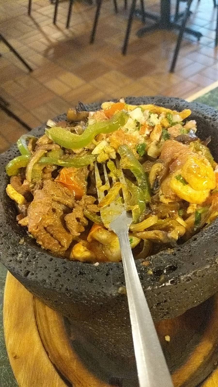 Los Rodeos Mexican Restaurant | restaurant | 595 Main St, Philadelphia, MS 39350, USA | 6016567403 OR +1 601-656-7403