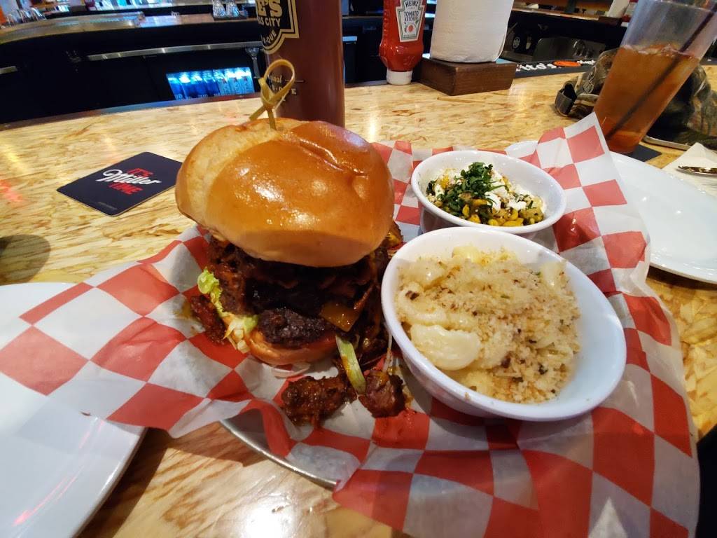 County Road Ice House | restaurant | 100 E 14th St #2919, Kansas City, MO 64106, USA | 8163994967 OR +1 816-399-4967