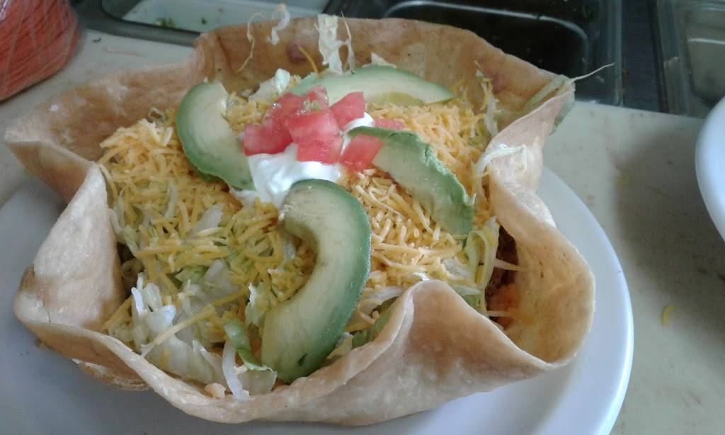 El Patio Taqueria | cafe | 805 S Seguin Rd, Converse, TX 78109, USA | 2105661739 OR +1 210-566-1739