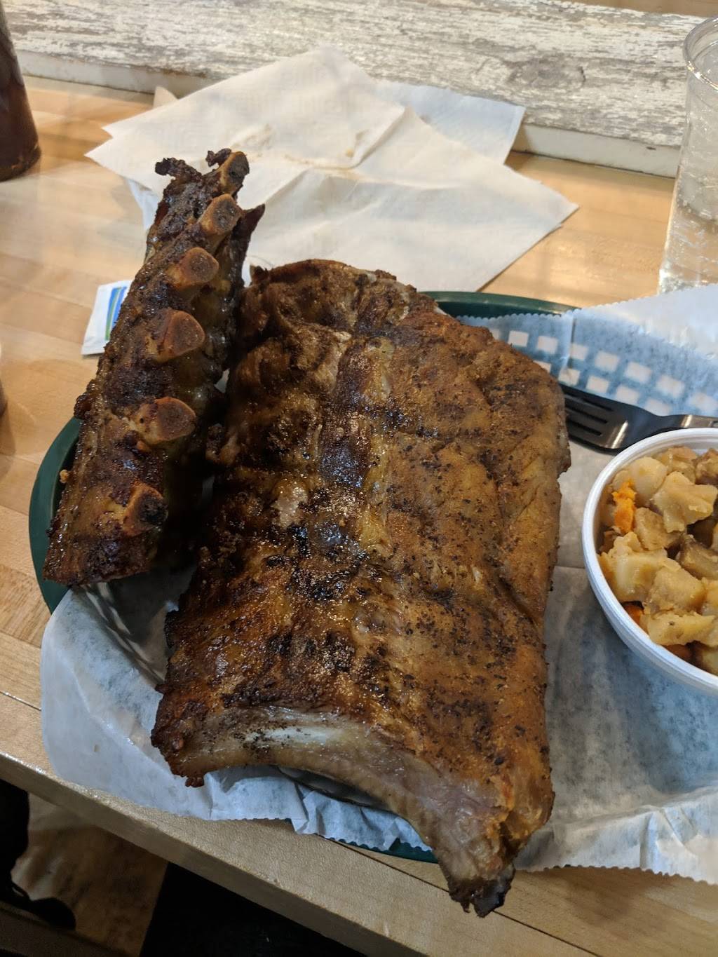 Yummy Bones Barbecue Fond du Lac | restaurant | 57 N Macy St, Fond du Lac, WI 54935, USA | 9202040055 OR +1 920-204-0055