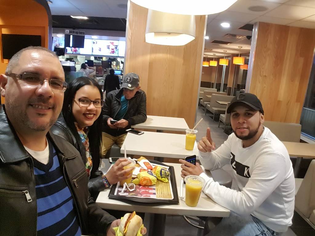 McDonalds | restaurant | 597 Grand Concourse, Bronx, NY 10451, USA | 7184028608 OR +1 718-402-8608