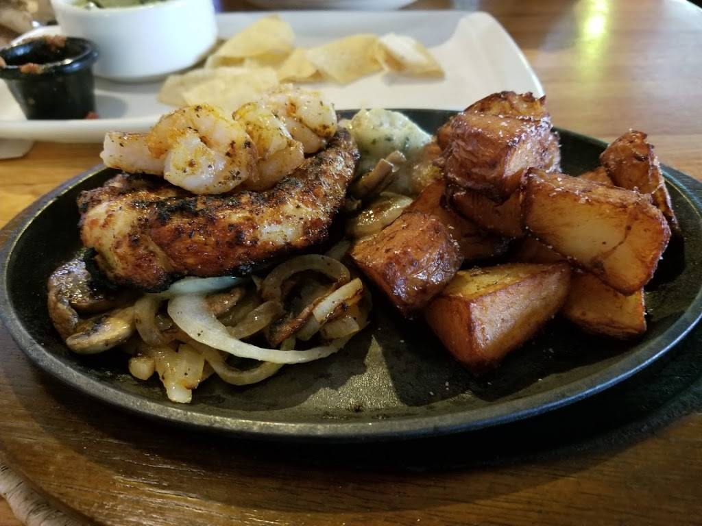 Applebees Grill + Bar | restaurant | 120 Charlton Rd, Sturbridge, MA 01566, USA | 5083470174 OR +1 508-347-0174