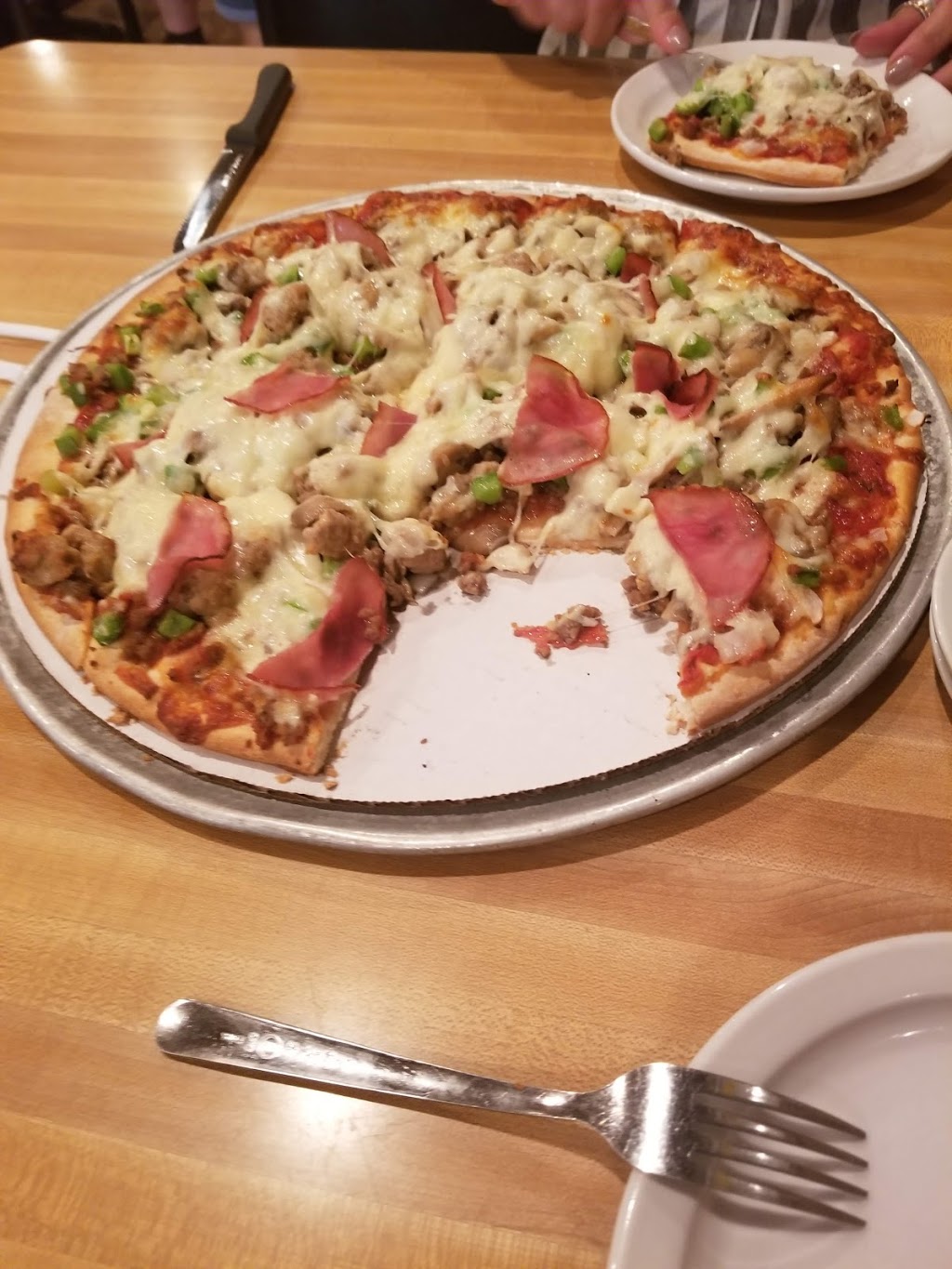 Tasos Steak House | restaurant | 109 High Ave W, Oskaloosa, IA 52577, USA | 6416733462 OR +1 641-673-3462