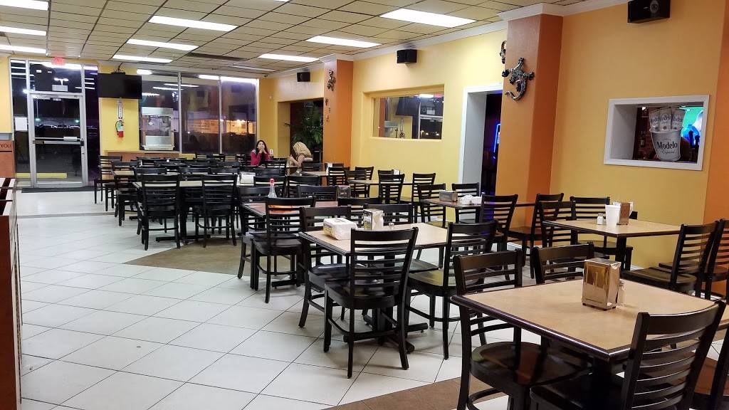 Taqueria Los Compadres | restaurant | 2427 Crain Hwy, Waldorf, MD 20601, USA | 2402223546 OR +1 240-222-3546