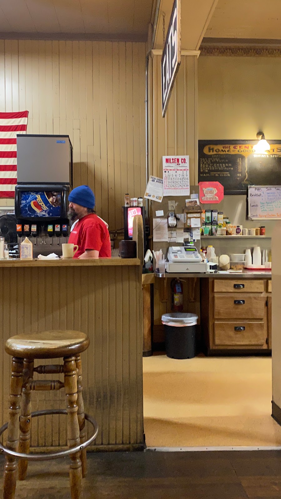 Poppa Joes | restaurant | 409 Main St, Ferndale, CA 95536, USA | 7077864180 OR +1 707-786-4180