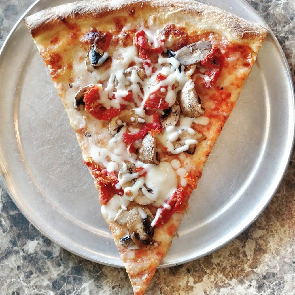 Lovers Pizza Pasta & Grill | restaurant | 10302 Garland Rd, Dallas, TX 75218, USA | 2143212223 OR +1 214-321-2223