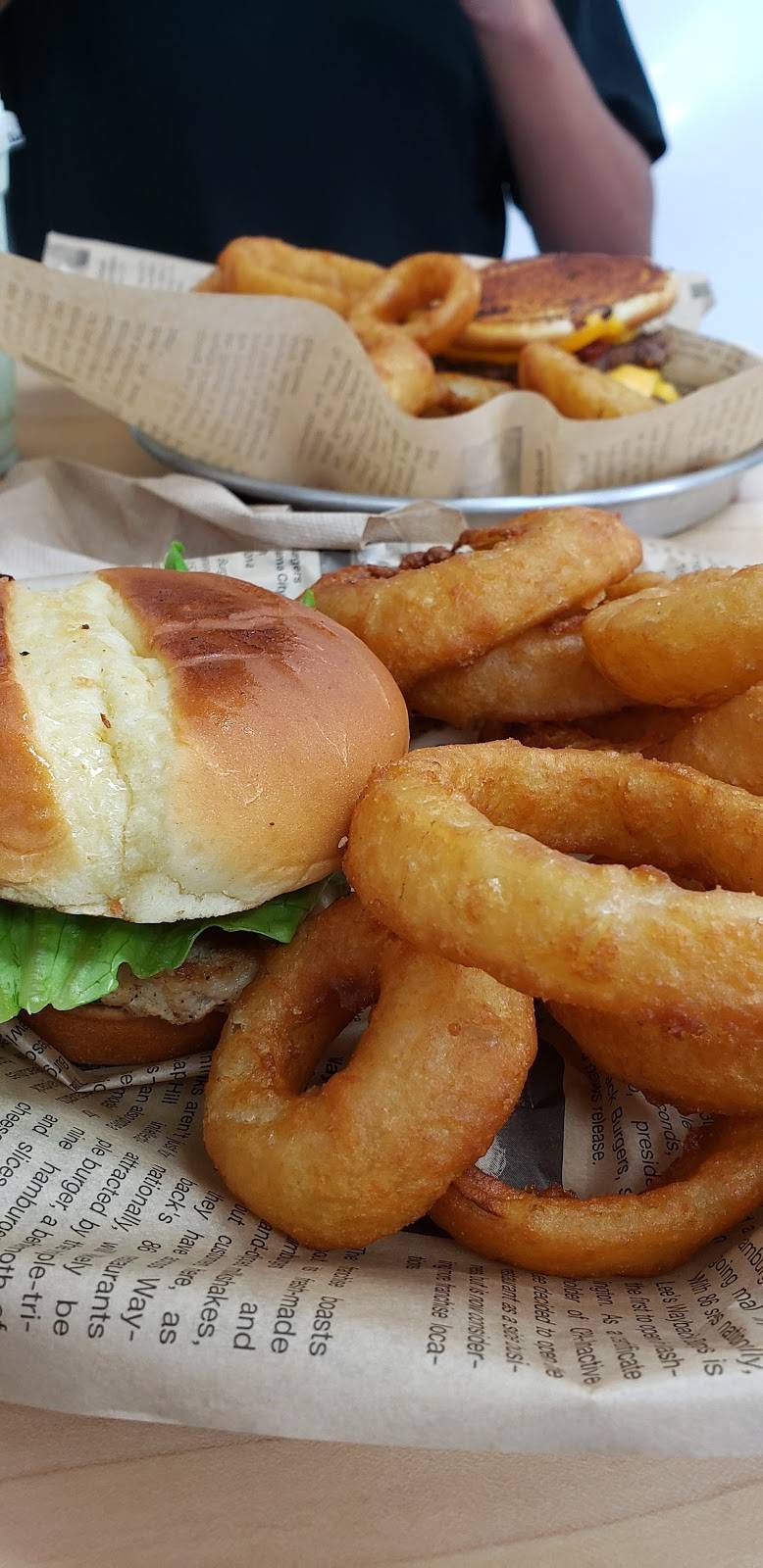 Wayback Burgers | restaurant | 645 S Bay Rd, Dover, DE 19901, USA | 3026785678 OR +1 302-678-5678