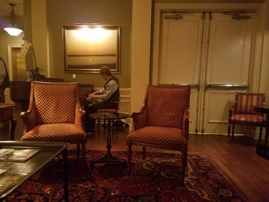 Paulettes Restaurant | restaurant | 50 Harbor Town Square, Memphis, TN 38103, USA | 9012603300 OR +1 901-260-3300