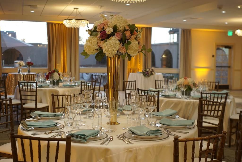 The Proud Bird Food Bazaar & Events Center | restaurant | 11022 Aviation Blvd, Los Angeles, CA 90045, USA | 3106703093 OR +1 310-670-3093