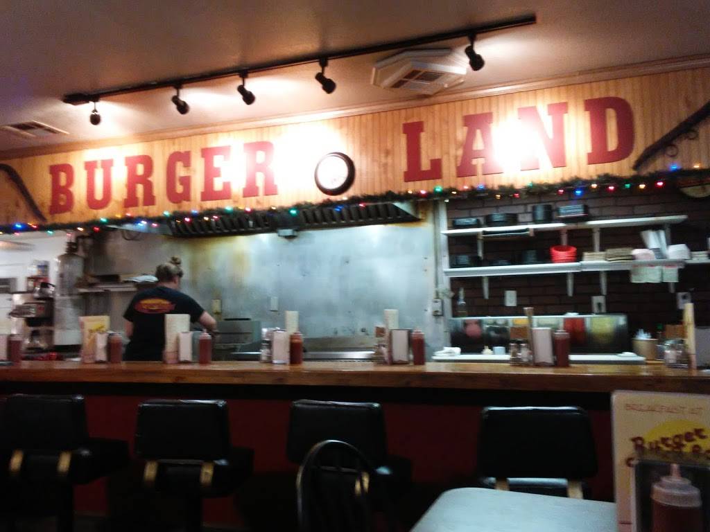 BurgerLand | restaurant | 802 E Pridemore Dr, Lincoln, AR 72744, USA | 4798243724 OR +1 479-824-3724