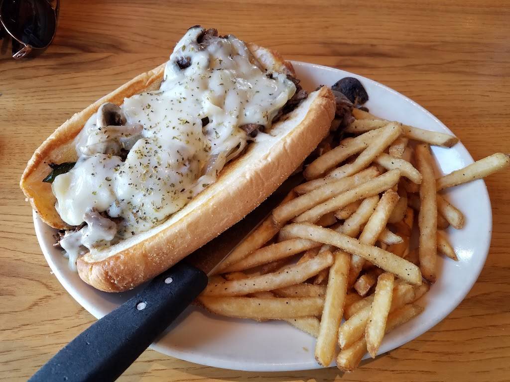 Twin Peaks | restaurant | 1500 Market Pl Blvd, Irving, TX 75063, USA | 4694209216 OR +1 469-420-9216