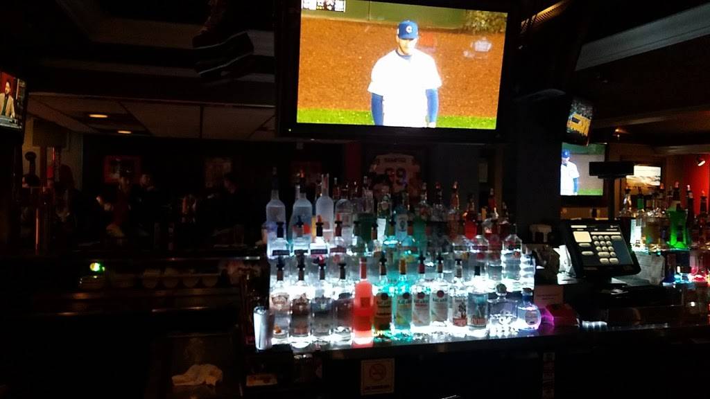 Sneakers Sports Bar & Grill | restaurant | 9721 Grand Ave, Franklin Park, IL 60131, USA | 8474554444 OR +1 847-455-4444