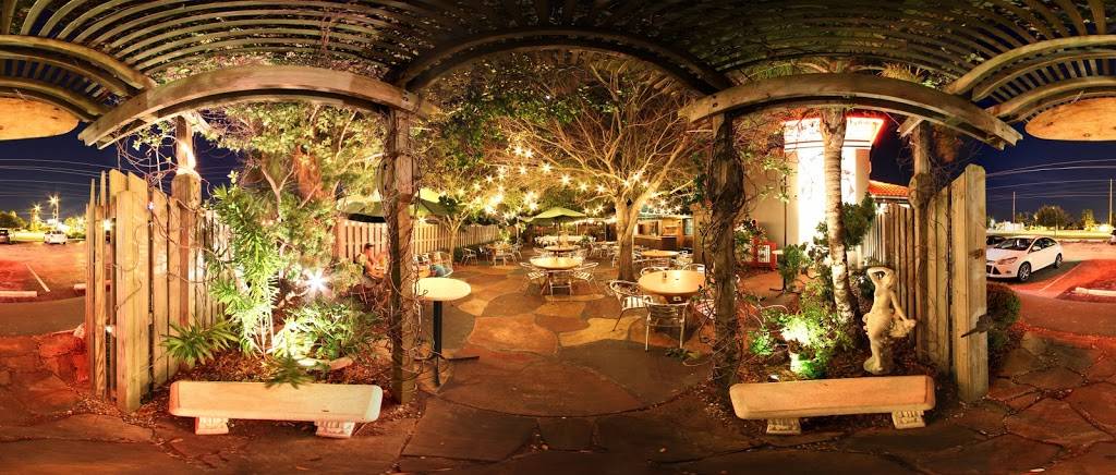 Italian Courtyard Inc | restaurant | 350 W Cocoa Beach Causeway, Cocoa Beach, FL 32931, USA | 3217830413 OR +1 321-783-0413