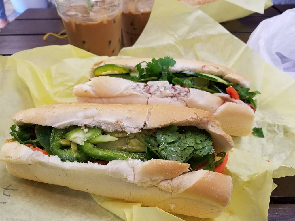 Banh Mi Ba Le | meal takeaway | 1909 International Blvd, Oakland, CA 94606, USA | 5102619800 OR +1 510-261-9800