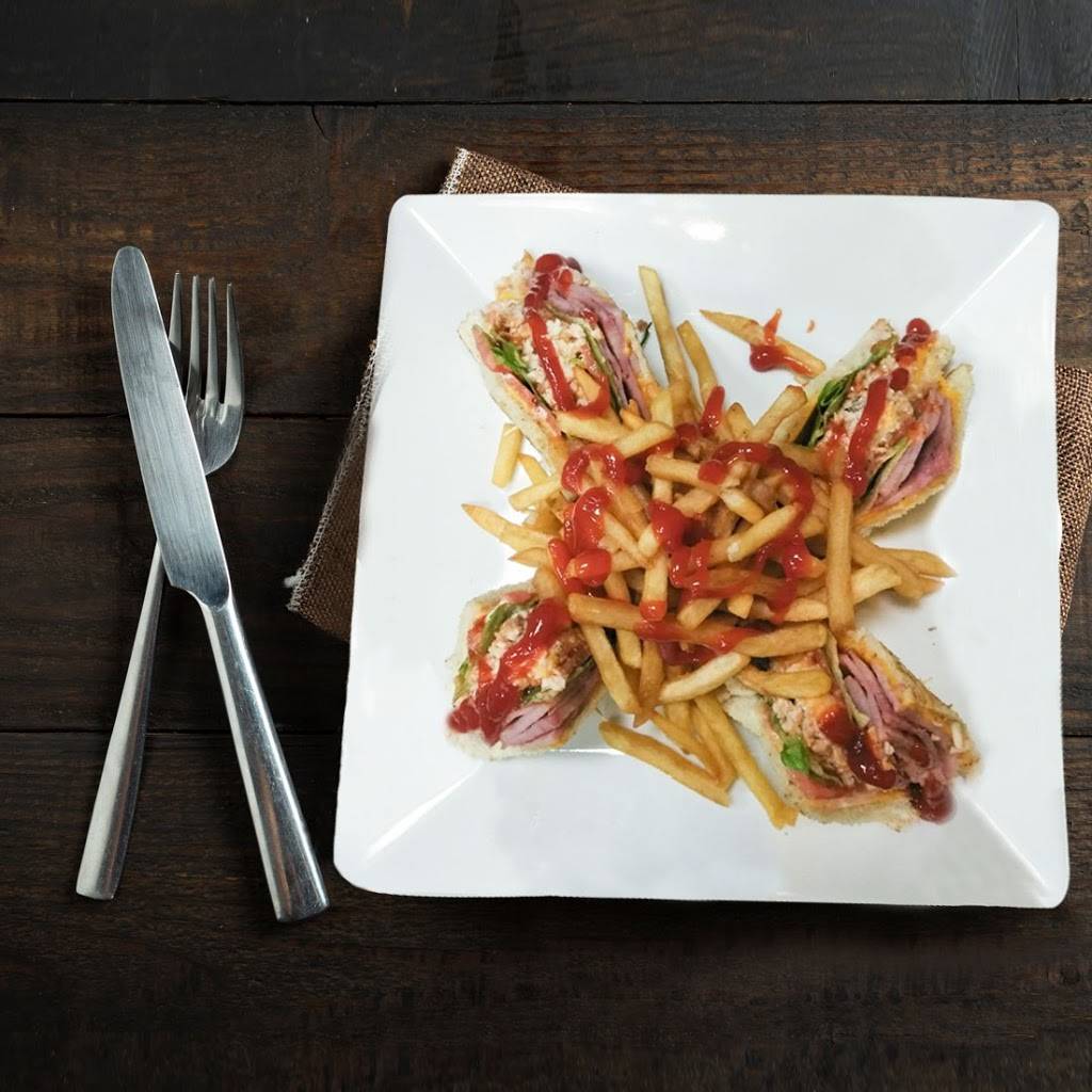 La Aurora Dominican Restaurant | restaurant | 239-17 Braddock Ave, Queens, NY 11426, USA | 7183474271 OR +1 718-347-4271