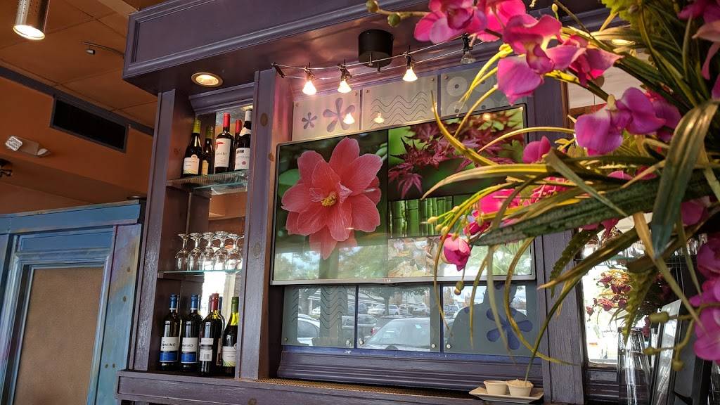 Natta Thai Cuisine | restaurant | 153 Glyndon St SE, Vienna, VA 22180, USA | 7032424323 OR +1 703-242-4323