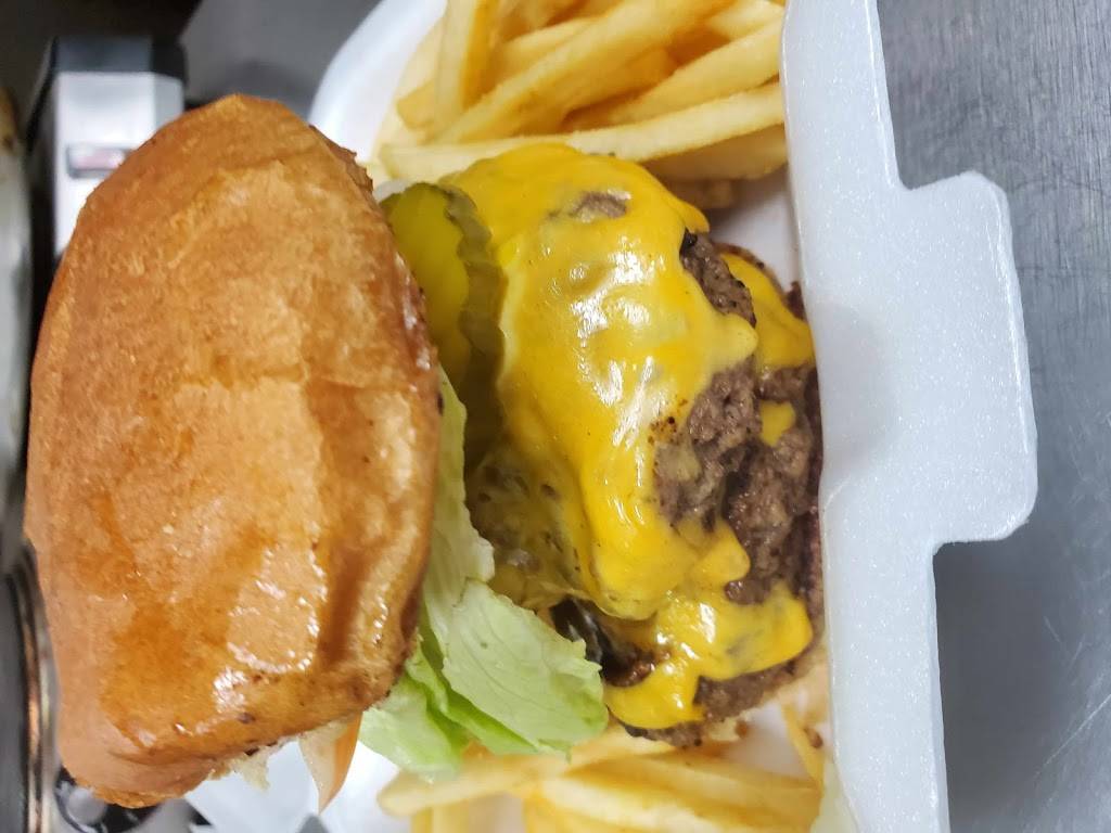 Miami Style Grill | restaurant | 2100 1st St N, Winter Haven, FL 33881, USA | 3054331751 OR +1 305-433-1751