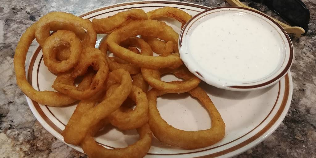 Great Lakes Family Restaurant | restaurant | 5834 Highland Rd, Waterford Twp, MI 48327, USA | 2487421846 OR +1 248-742-1846