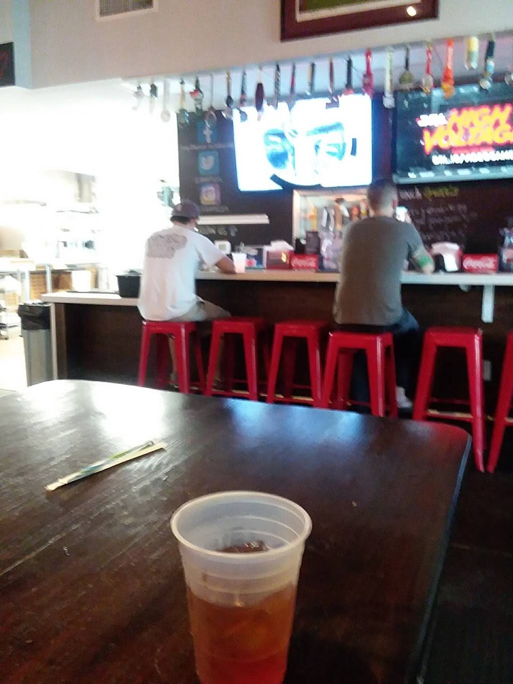 Village Idiot Pizza | restaurant | 612 Whaley St A, Columbia, SC 29204, USA | 8032528646 OR +1 803-252-8646