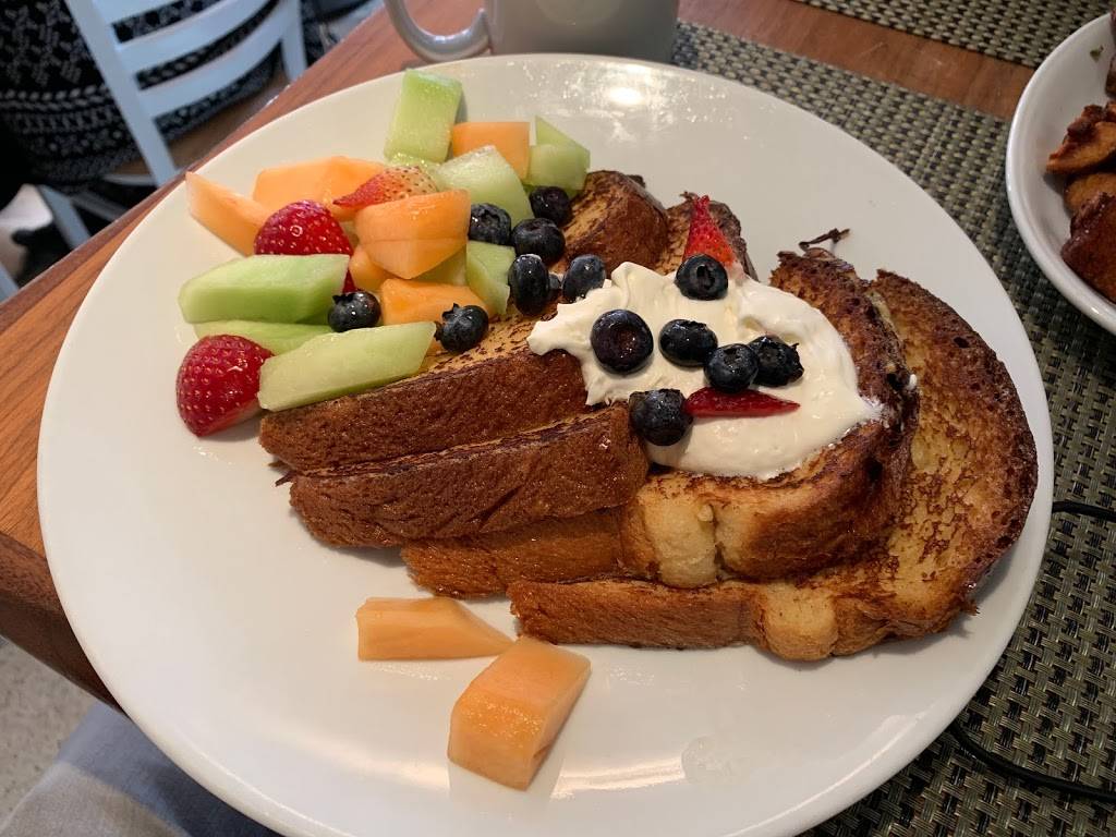 Cafeteria Boston | restaurant | 279a Newbury St, Boston, MA 02115, USA | 6175362233 OR +1 617-536-2233