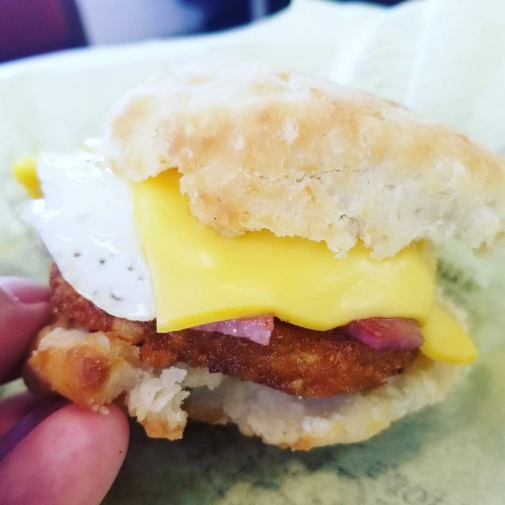 Tudors Biscuit World | restaurant | 1521 Johnson Ave, Bridgeport, WV 26330, USA | 3048429114 OR +1 304-842-9114