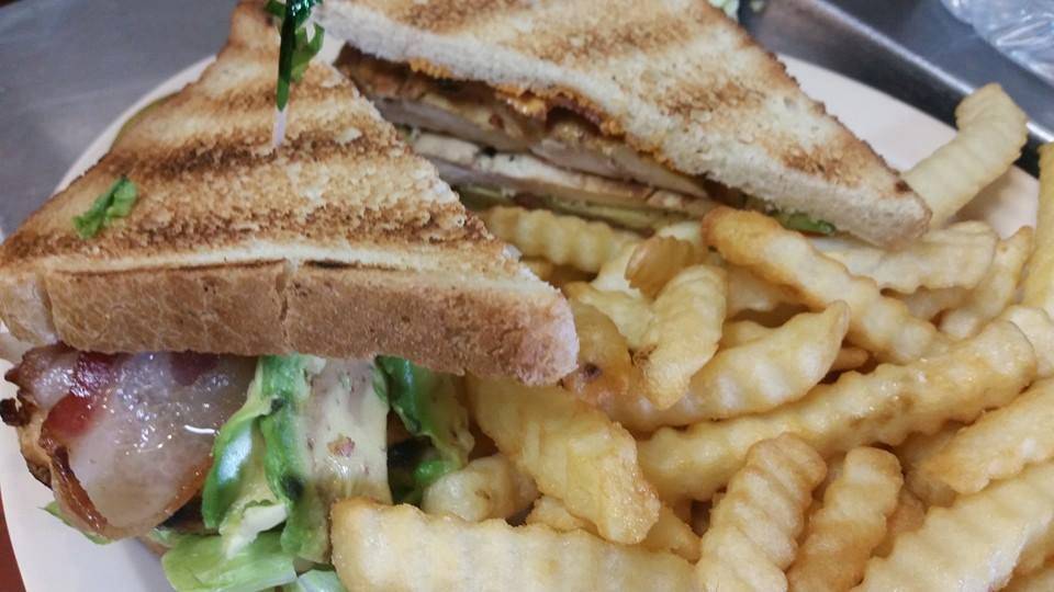 Johns Burgers | restaurant | 3019 F St, Bakersfield, CA 93301, USA | 6613267600 OR +1 661-326-7600