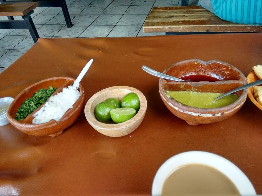 El Carrito Hot Dogs & Hamburgers | restaurant | Blvd. Benito Juárez 416, Echeverria, 22703 Rosarito, B.C., Mexico | 016616122793 OR +52 661 612 2793