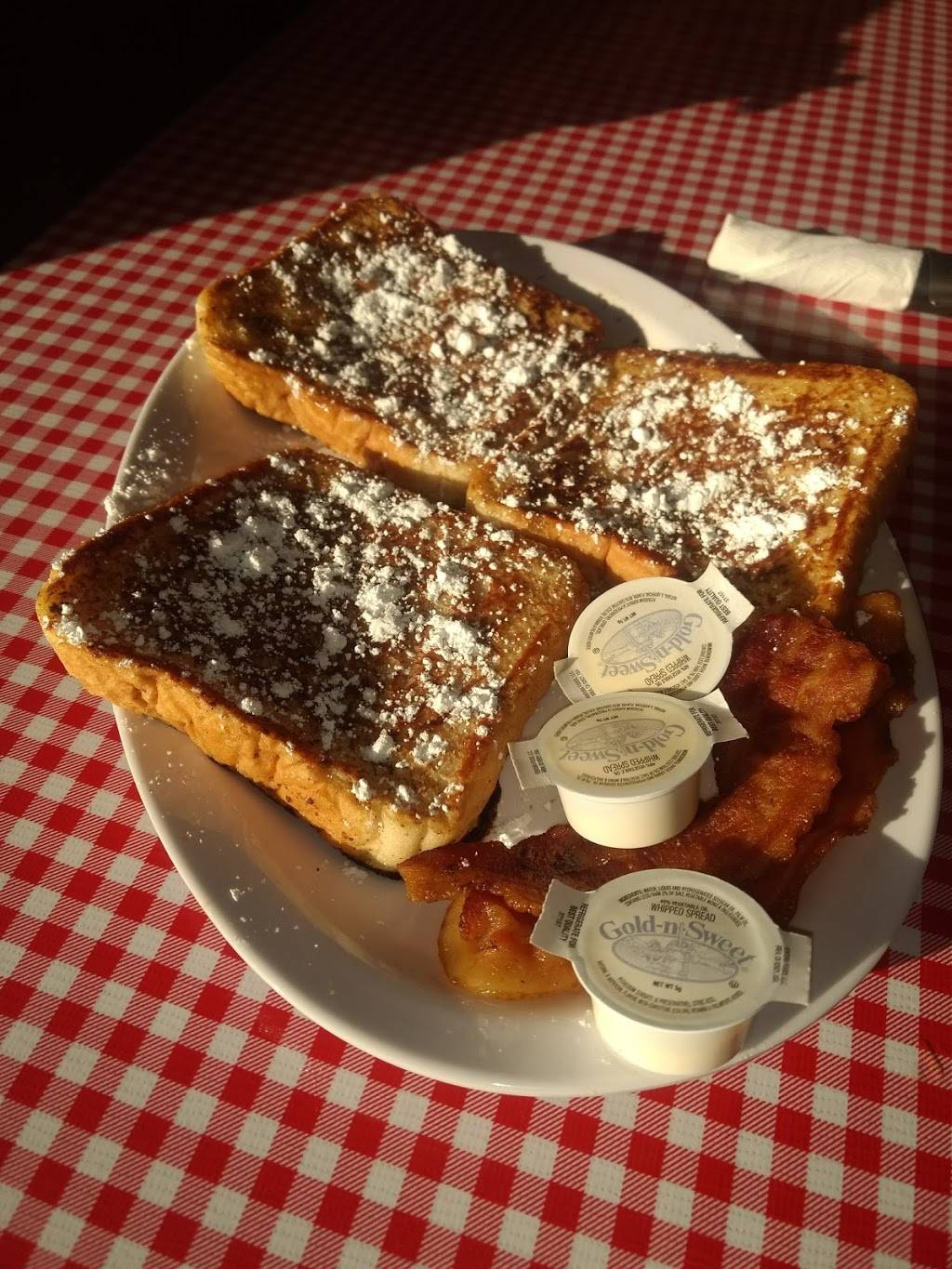 The Front Porch Cafe | restaurant | 509 E Longview St, Arp, TX 75750, USA | 9038592494 OR +1 903-859-2494