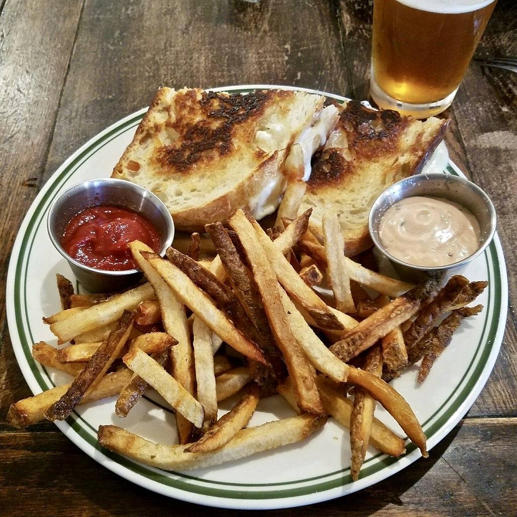 Community Plate | restaurant | 315 NE 3rd St, McMinnville, OR 97128, USA | 5036871902 OR +1 503-687-1902