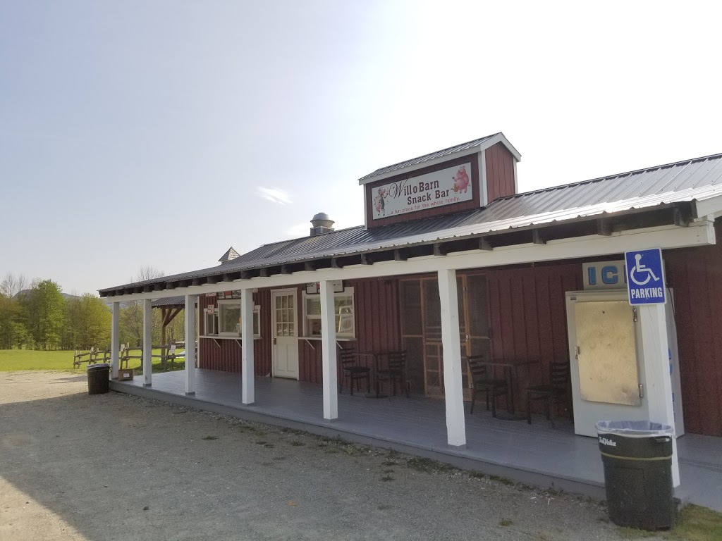 WilloBarn Snack Bar | restaurant | 999 Willoughby Lake Rd, Brownington, VT 05860, USA | 8027542718 OR +1 802-754-2718