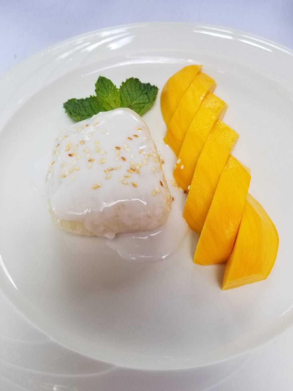 Tanad Thai Cuisine | restaurant | 4912 Wisconsin Ave NW, Washington, DC 20016, USA | 2029660616 OR +1 202-966-0616