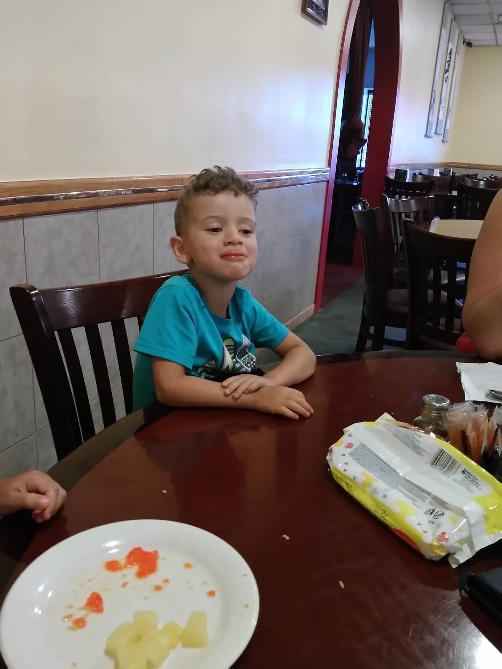 Main Moon Chinese Kitchen | restaurant | 40 Central Plaza, Ilion, NY 13357, USA | 3158957404 OR +1 315-895-7404