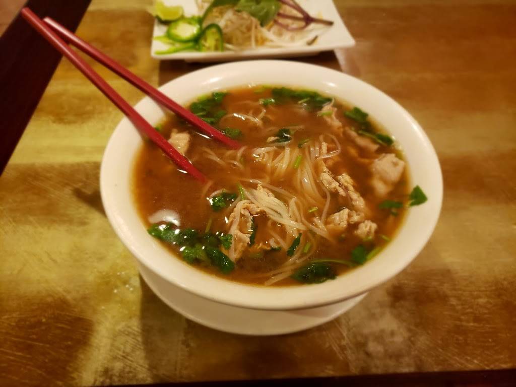 Pho & Banh Mi | restaurant | 11232 Grandview Ave, Wheaton, MD 20902, USA | 3019468002 OR +1 301-946-8002