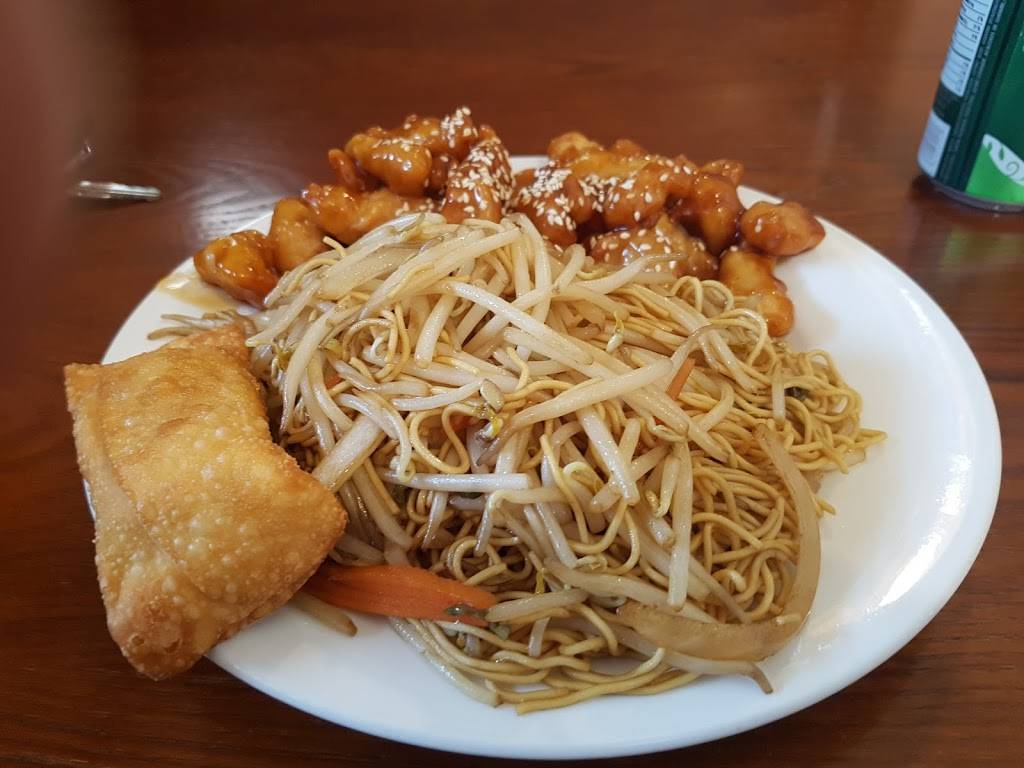 Golden Wheel Restaurant | restaurant | 6725 Trans-Canada Hwy, Peterborough, ON K9J 6Z9, Canada | 7057496838 OR +1 705-749-6838