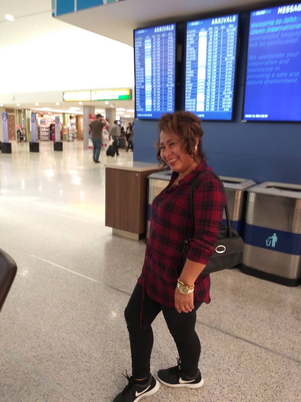 Charleys Philly Steaks | restaurant | 4600 International Gateway #24, Columbus, OH 43219, USA | 6142386615 OR +1 614-238-6615