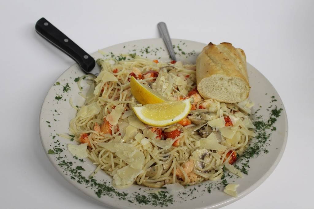 Chick-A-Dee of Lewiston | restaurant | 1472 Lisbon St, Lewiston, ME 04240, USA | 2073763870 OR +1 207-376-3870