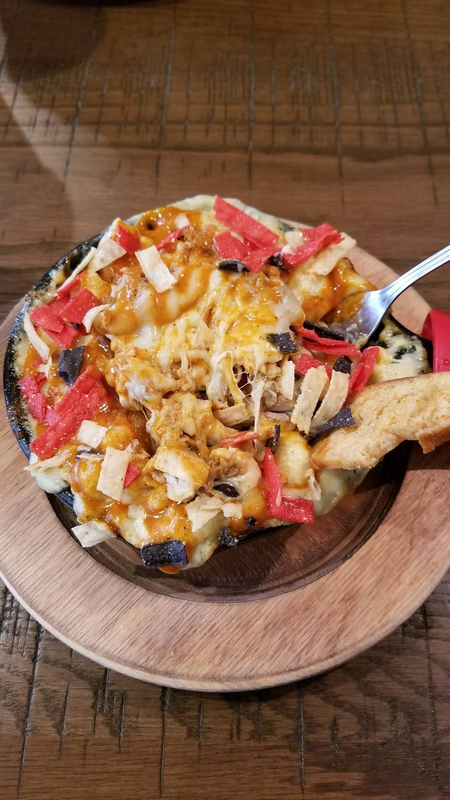 MACS (Macaroni And Cheese Shop) Oak Creek | restaurant | 120 W Town Square Way STE 500, Oak Creek, WI 53154, USA | 4142157733 OR +1 414-215-7733